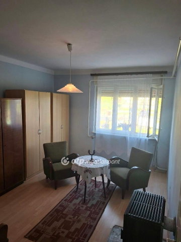Eladó családi ház, Iklódbördőcén 27.8 M Ft, 3+1 szobás