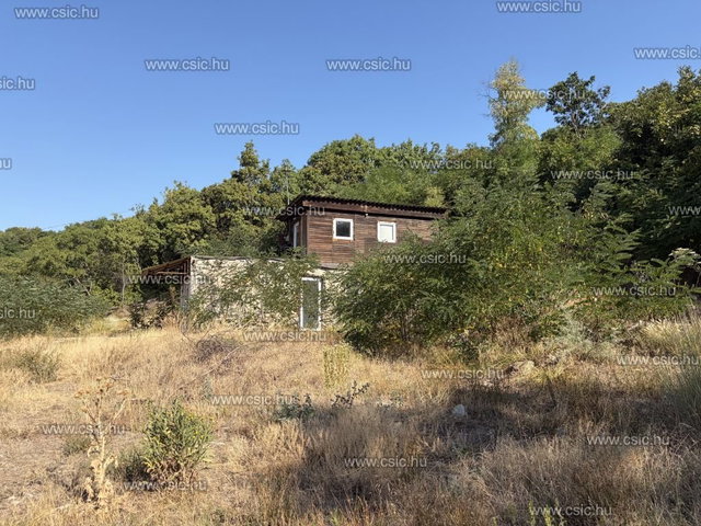 Eladó telek, Szentendrén 60 M Ft, 1 szobás / költözzbe.hu