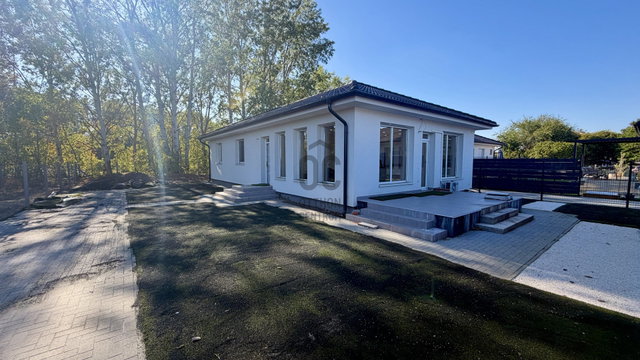 Eladó családi ház, Kecskeméten 118.9 M Ft, 4 szobás