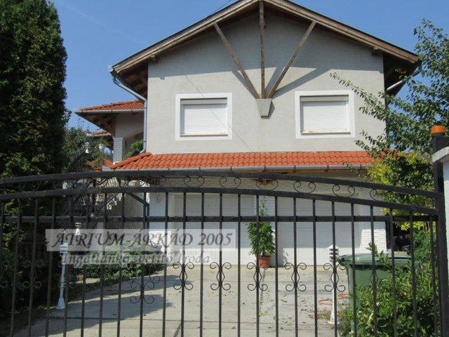 Eladó családi ház, Érden 195 M Ft, 5 szobás