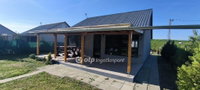 Eladó nyaraló, Békésszentandráson 130 M Ft, 2+2 szobás