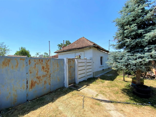 Eladó családi ház, Nagykamaráson 6.5 M Ft, 3 szobás