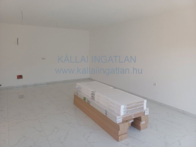 Eladó ikerház, Nyíregyházán 65 M Ft, 3 szobás