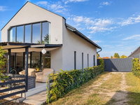 Eladó családi ház, Cegléden 79.5 M Ft, 2 szobás