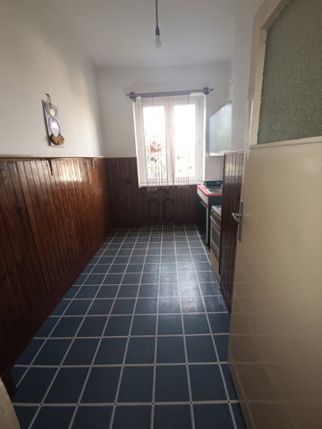 Eladó téglalakás, Szolnokon 32 M Ft, 2 szobás
