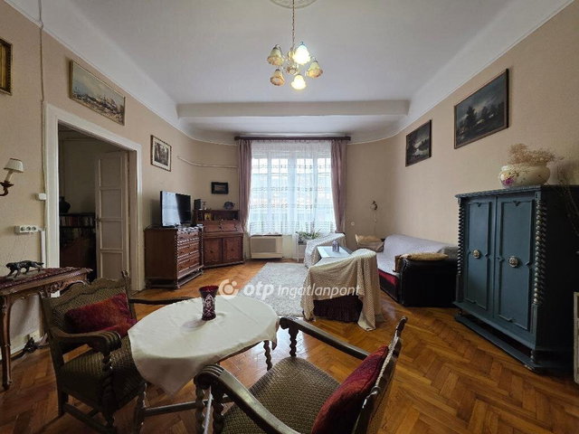 Eladó téglalakás, Budapesten, VIII. kerületben 121 M Ft