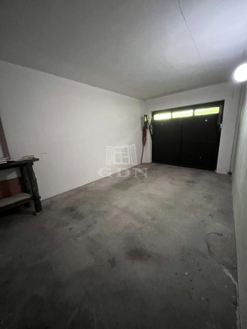 Eladó családi ház, Veszprémben 119 M Ft, 6+1 szobás