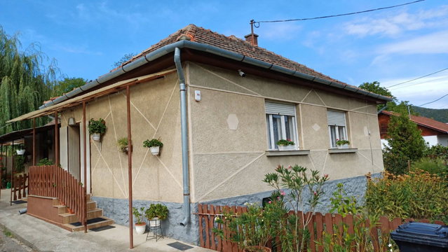 Eladó családi ház, Somoskőújfalun 21.99 M Ft, 4 szobás