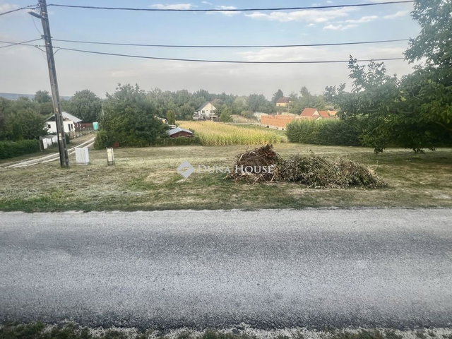 Eladó telek, Fehérvárcsurgón 13 M Ft / költözzbe.hu
