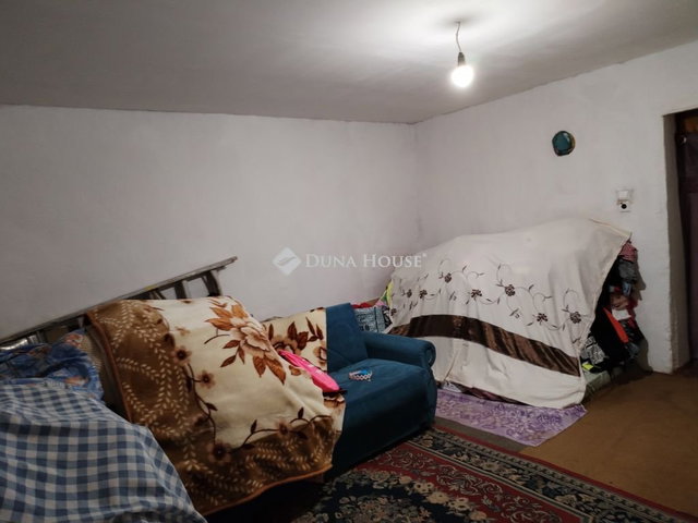 Eladó családi ház, Mezőtárkányon 5.5 M Ft, 2 szobás