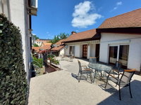 Eladó családi ház, Esztergomban 275 M Ft, 11 szobás