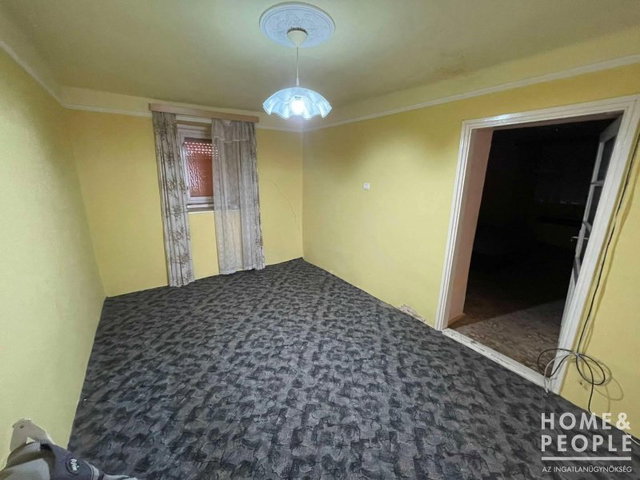 Eladó családi ház, Apátfalván 7.199 M Ft, 2 szobás