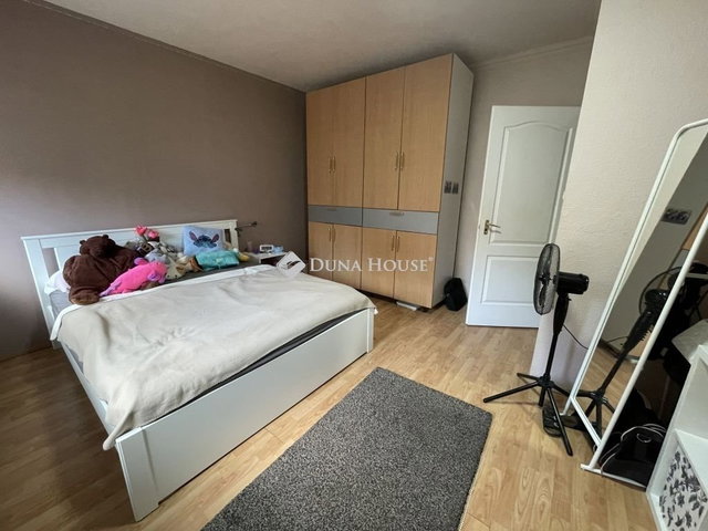 Eladó családi ház, Csömörön 132 M Ft, 4 szobás