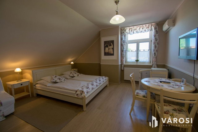 Eladó hotel, Dunapatajon 250 M Ft, 6 szobás / költözzbe.hu