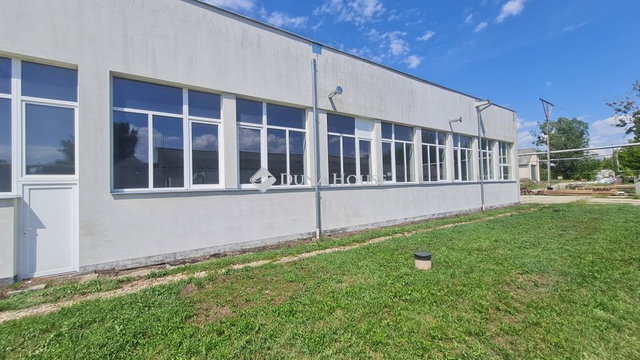 Kiadó ipari ingatlan, Zalaegerszegen 590 E Ft / hó