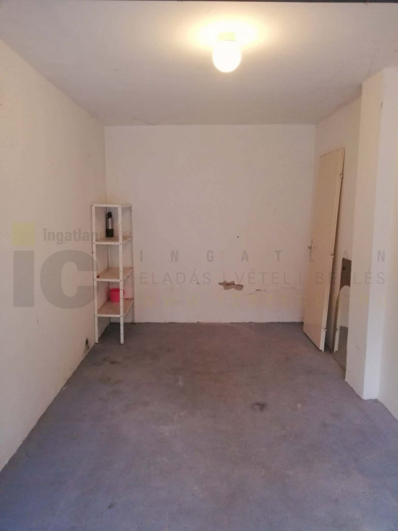 Garázs · 14 m² · 14.500.000 Ft