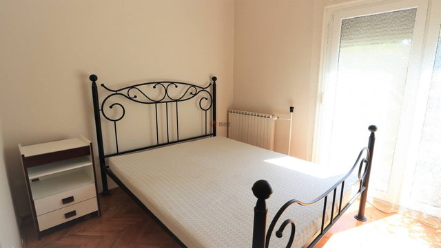 Kiadó téglalakás, albérlet, Szegeden, Temesvári körúton