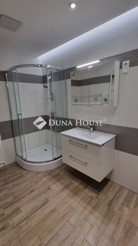 Kiadó téglalakás, albérlet, Debrecenben 345 E Ft / hó