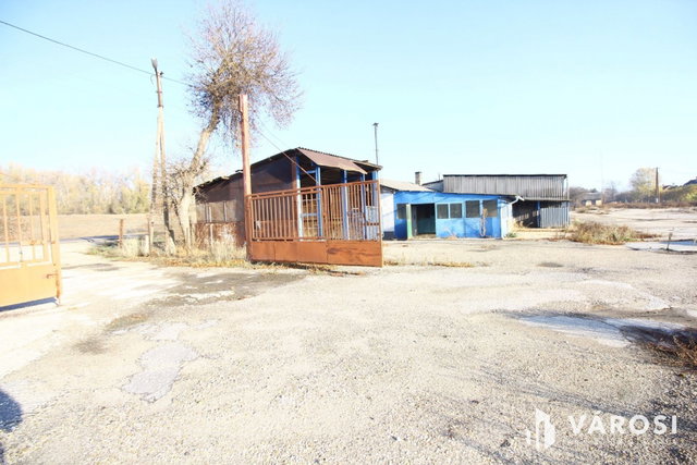 Eladó ipari ingatlan, Kunszentmártonban 198 M Ft