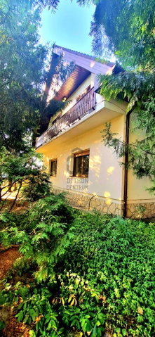Eladó családi ház, Siófokon 135 M Ft, 6 szobás