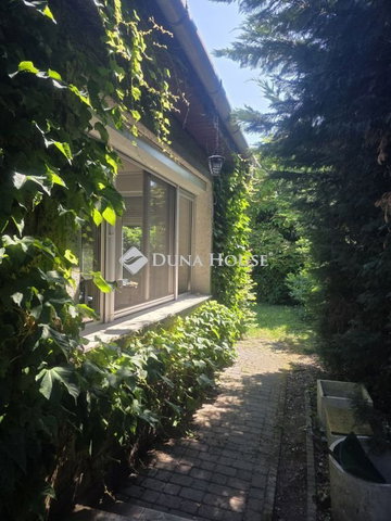 Eladó családi ház, Gödön 159.9 M Ft, 4 szobás