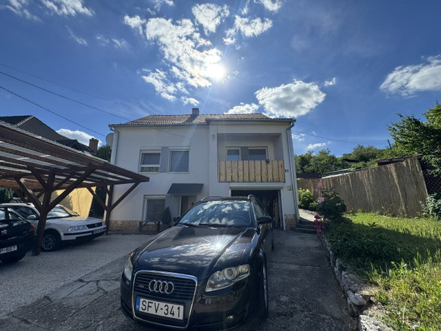 Eladó családi ház, Pécsett, Gém utcában 84.9 M Ft, 4+1 szobás