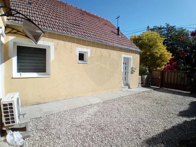 Eladó családi ház, Vácszentlászlón 45.5 M Ft, 2+1 szobás