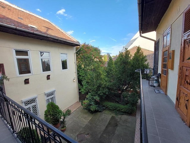 Eladó téglalakás, Budapesten, IV. kerületben, Baross utcában