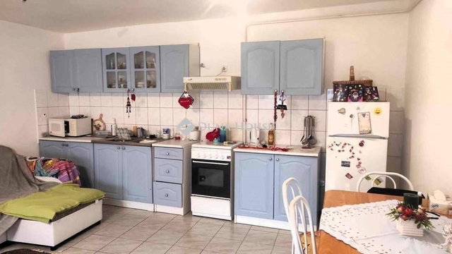 Eladó családi ház, Mohácson 53 M Ft, 5 szobás