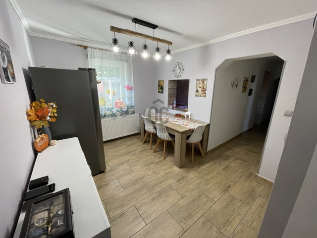 Eladó családi ház, Baracson 68 M Ft, 4 szobás
