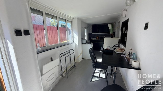 Eladó családi ház, Hódmezővásárhelyen 23.5 M Ft, 2 szobás