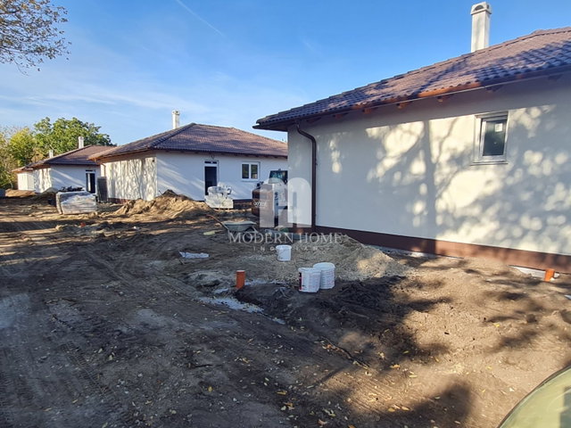Eladó családi ház, Székesfehérvárott 97.5 M Ft, 3 szobás