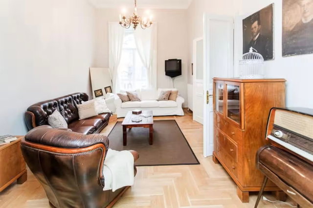 Kiadó téglalakás, albérlet, VI. kerületben, Andrássy úton