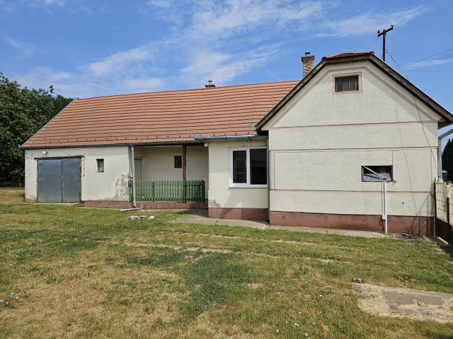 Eladó családi ház, Nakon 15.5 M Ft, 3 szobás