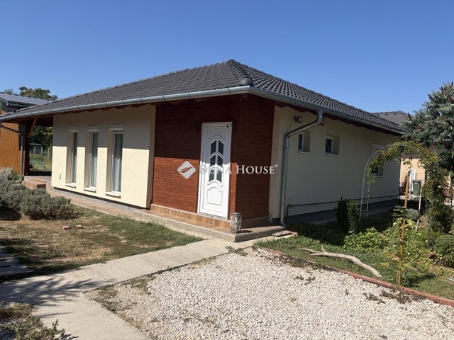 Eladó családi ház, Tökölön 110 M Ft, 4 szobás