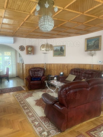 Eladó családi ház, Kisbéren 125 M Ft, 5 szobás