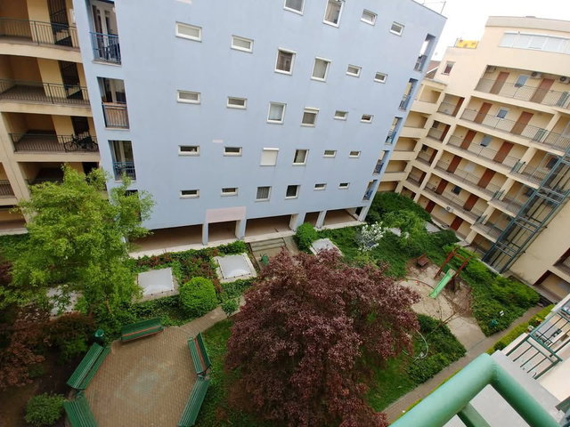 Eladó téglalakás, Budapesten, VIII. kerületben 80 M Ft