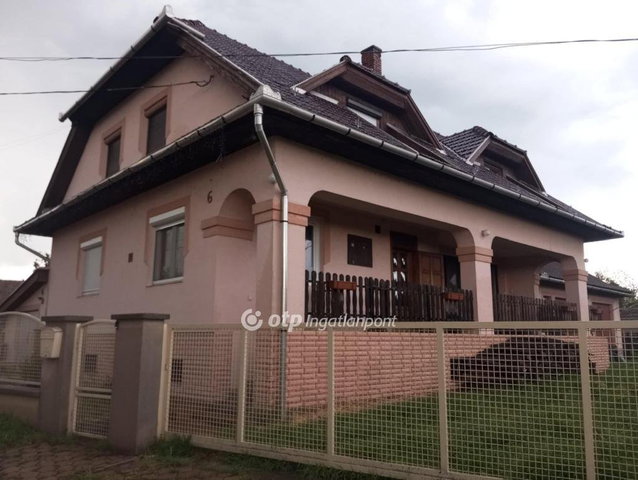 Eladó családi ház, Egerlövőn 48 M Ft, 4 szobás