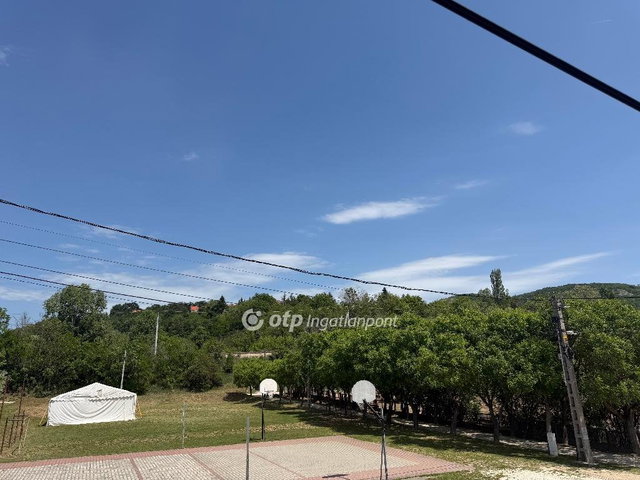 Eladó családi ház, Pilisjászfalun 96 M Ft, 5 szobás