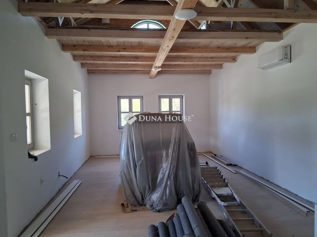 Eladó családi ház, Bedegkéren 130 M Ft, 2 szobás