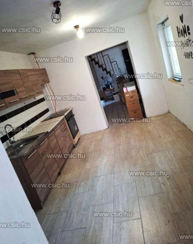 Eladó téglalakás, Budapesten, IV. kerületben 49.99 M Ft
