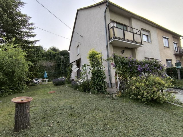 Eladó családi ház, Hőgyészen, Ady Endre utcában 30 M Ft