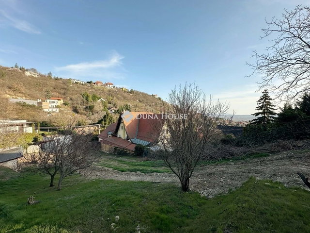 Eladó telek, Pécsett 29.9 M Ft / költözzbe.hu
