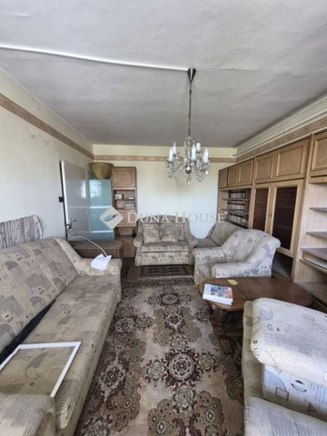Eladó panellakás, Pécsett 39.9 M Ft, 2 szobás
