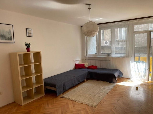 Eladó téglalakás, Budapesten, XI. kerületben, Budafoki úton