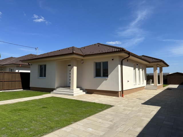 Eladó családi ház, Alsónémediben 119.9 M Ft, 4 szobás