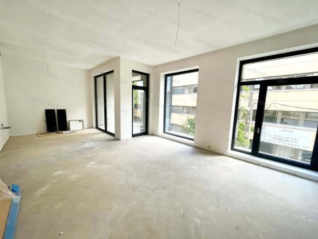 Eladó téglalakás, Szolnokon 64.4 M Ft, 3 szobás