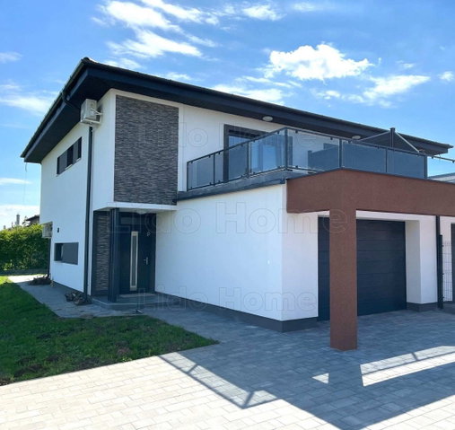 Eladó ikerház, Siófokon 134.99 M Ft, 4 szobás