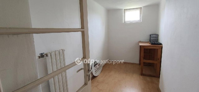 Eladó családi ház, Füzesgyarmaton 7 M Ft, 2+1 szobás