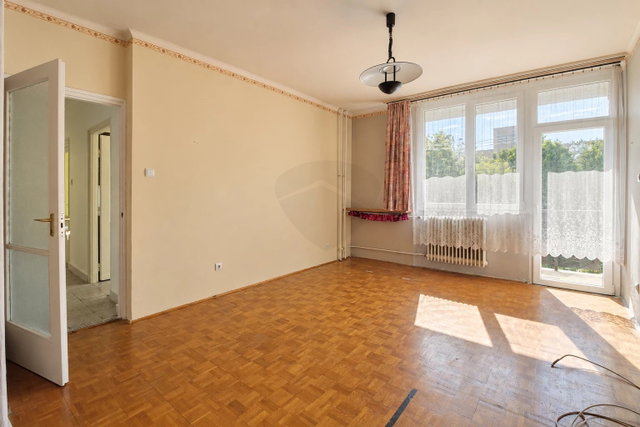 Eladó téglalakás, Tatabányán 39.99 M Ft, 2 szobás